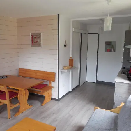 Apartment Belle Plagne 1 6 Pers Du Dimanche Au Dimanche Au Pieds